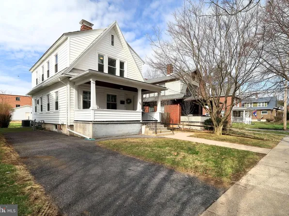 222 S Gill St, State College, PA 16801