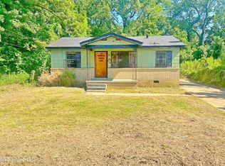 2858 Queensroad Ave, Jackson, MS 39213