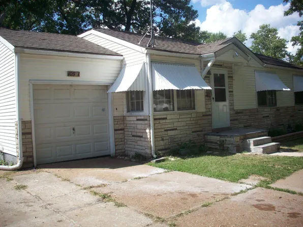10501 Hoyt Dr, Saint Louis, MO 63137