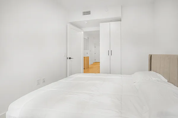 Rented by Highline Residential | media 22