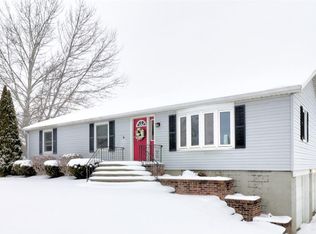 7 Oak Dr, Union Springs, NY 13160