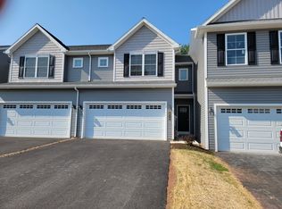 214 Sage Blvd, Middletown, PA 17057