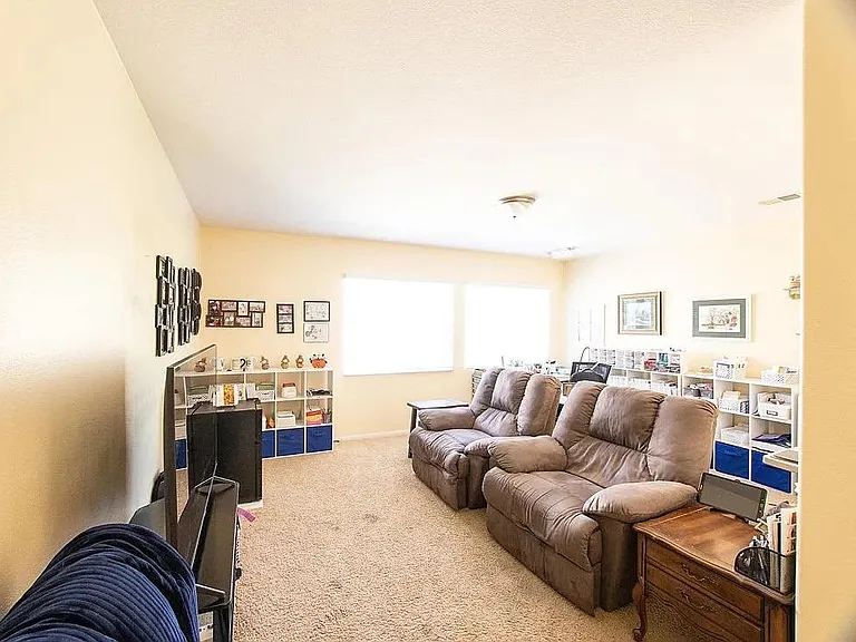 37491 Mersey St — Photo 38