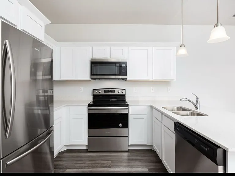 527 N 360 W #527 — Photo 5