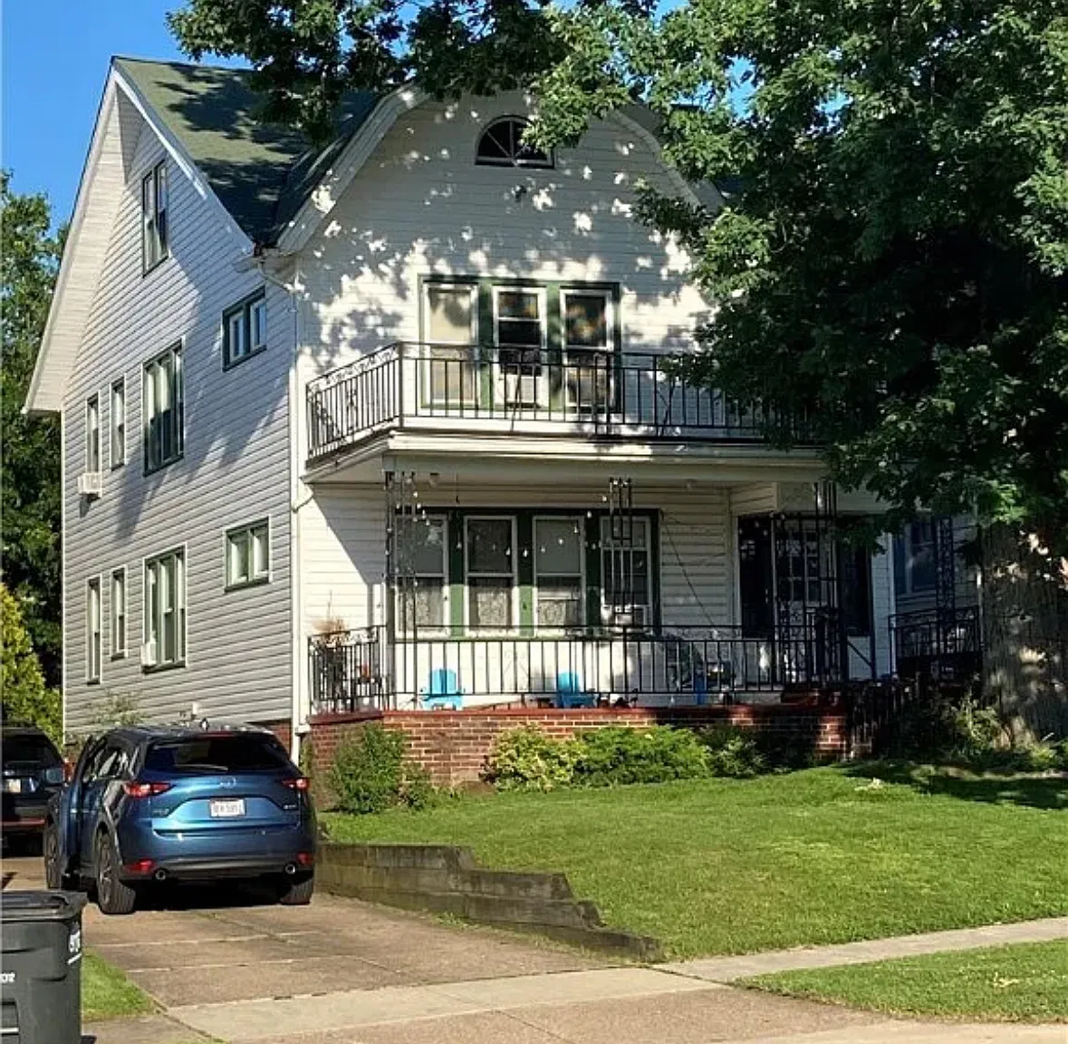 2 bed, 1124 sqft, $1,750 — Photo 1