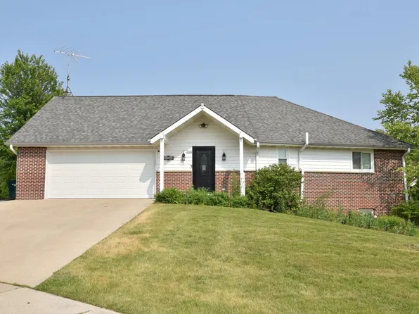 1798 Oneida COURT, Grafton, WI 53024