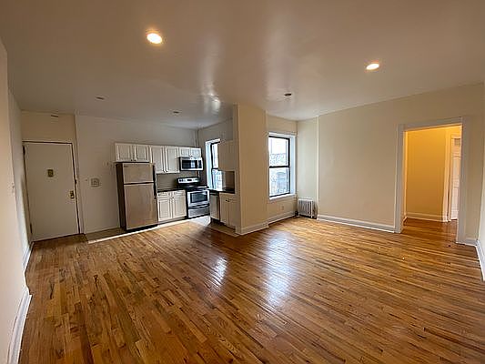 1st image of 101 Audubon Ave #61