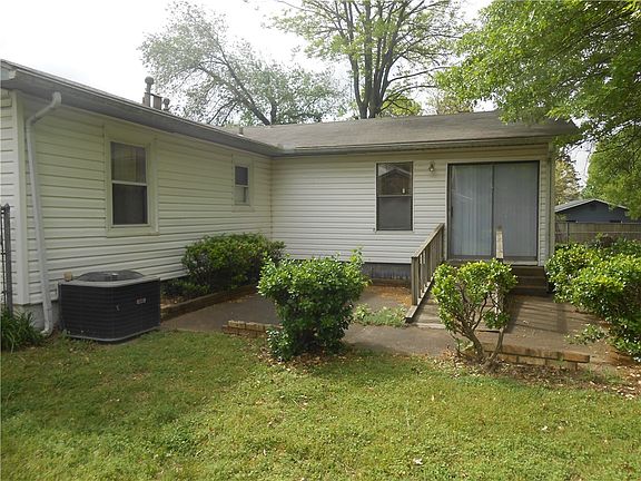 4th image of 921 S Morningside Dr