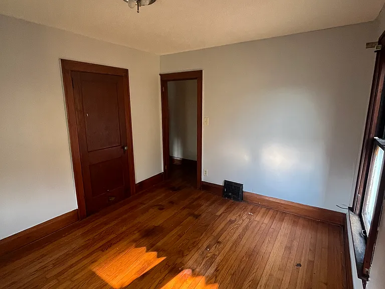 41 N Brockway Ave — Photo 26