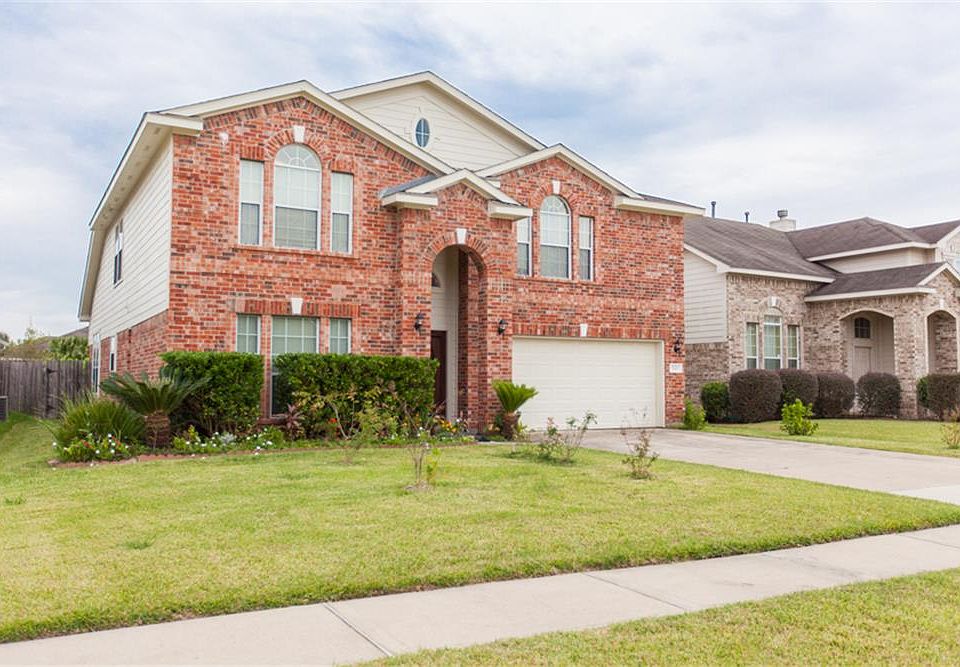 1st image of 7307 Roundrock Park Ln