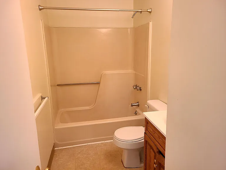 Timber Lake Apartments — Photo 21