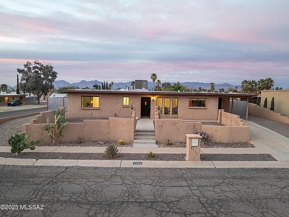 4th image of 9715 E Celeste Dr