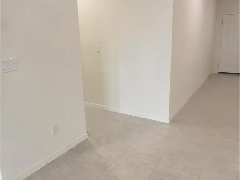 16663 W Christy Dr — Photo 17
