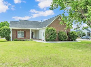 302 Fairmont Ln, Jacksonville, NC 28540