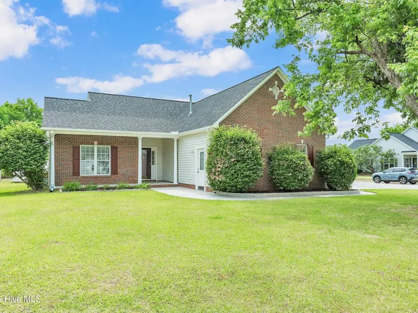 302 Fairmont Lane, Jacksonville, NC 28540
