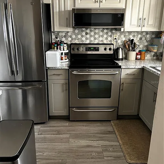 5059 Live Oak Cir #5059 — Photo 3