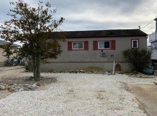 77 Dolphin Rd, Tuckerton, NJ 08087