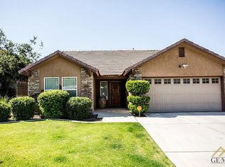 701 Sunset Meadow Ln, Bakersfield, CA 93308