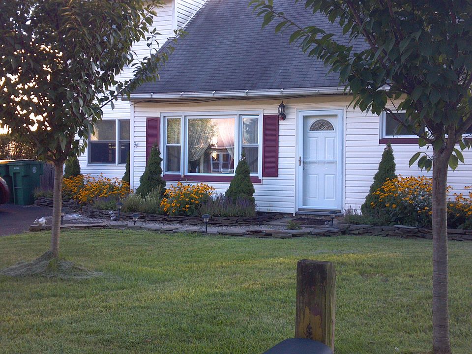 1st image of 90 Wilden Dr E