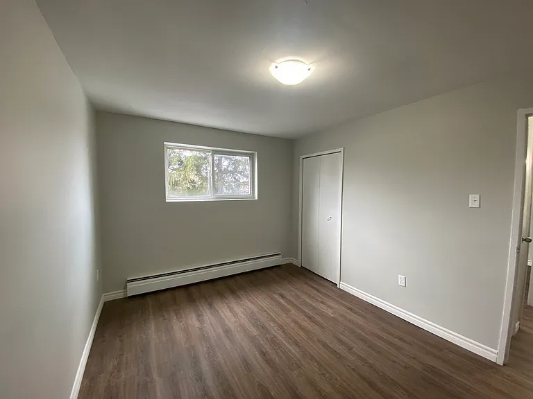 95 Oakville Ave — Photo 5