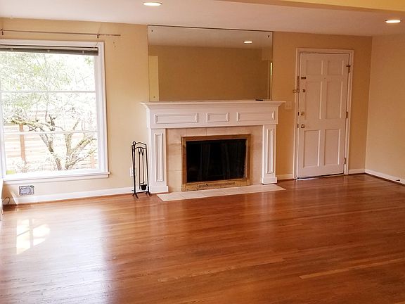 Living Room w/Fireplace