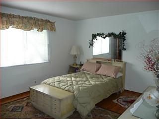 4th image of 5476 Taft Dr