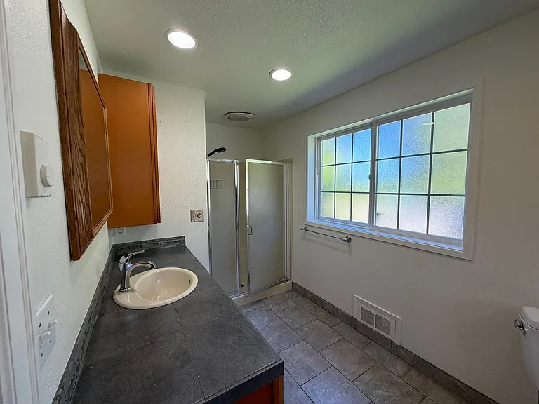 2814 Mission Beach Heights Rd — Photo 20