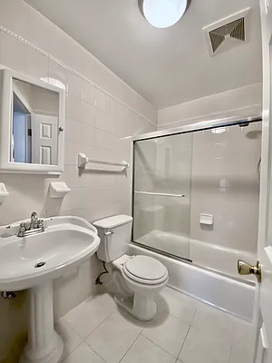 Rented by Corcoran | media 24