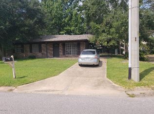 515 Octave St, Diberville, MS 39540