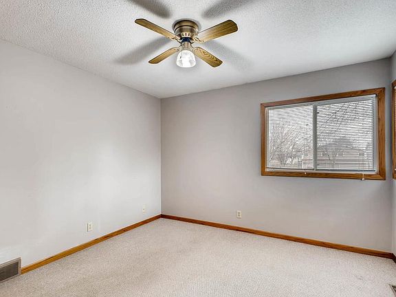 5th image of 7928 Beard Ct N