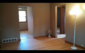 3rd image of 2035 W Bolivar Ave APT 2