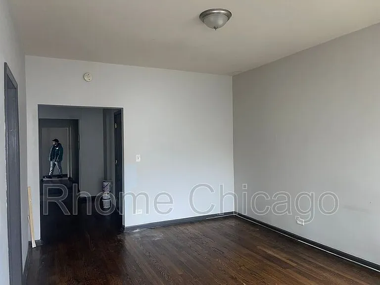 7001 S Clyde Ave #2 — Photo 6