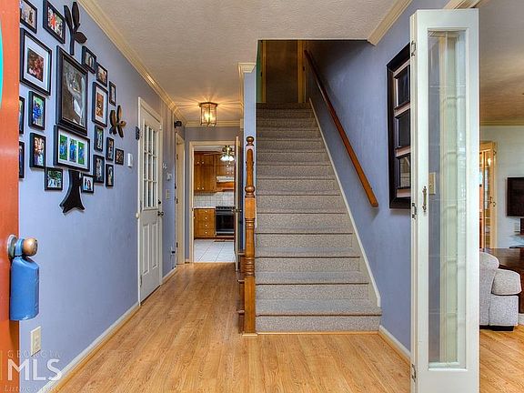 4th image of 3800 Chandler Pointe Ct