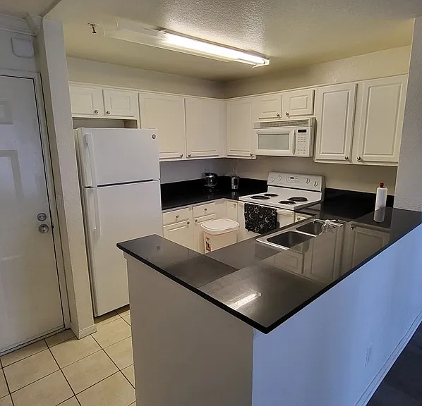 3550 Lebon Dr #6213 — Photo 1