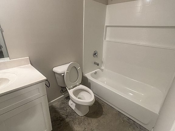 5th image of 4483 Sunny View Dr