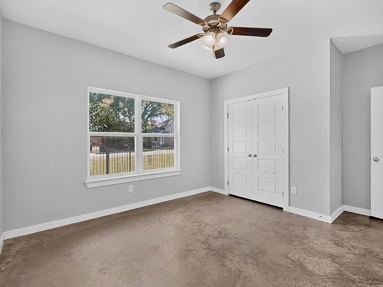 213 S Baugh St — Photo 14