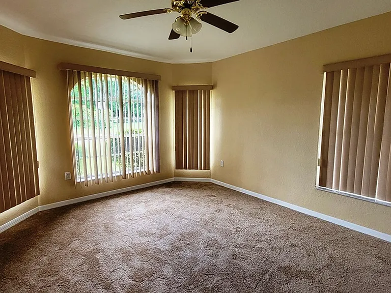 732 Sinclair Ter — Photo 18