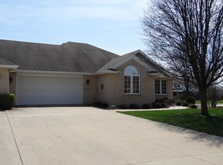 1695 Dupont Ave, Morris, IL 60450