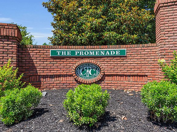4th image of 994 Oakmont Ct