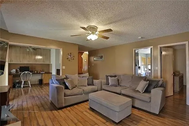 8234 County Road 266 — Photo 19
