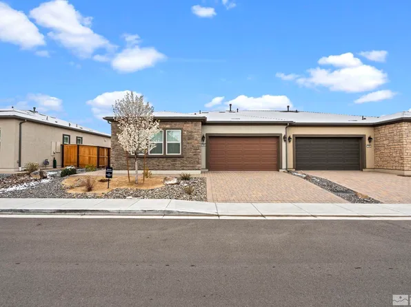 7393 Oakmont Ln, Sparks, NV 89436