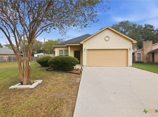 516 Versailles St, Victoria, TX 77904