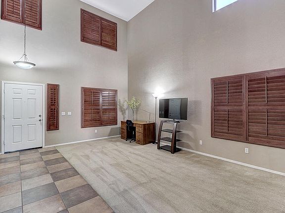 5th image of 3029 S 93rd Ave