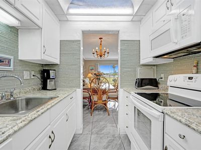16901 NE 13th Ave APT 201, Miami, FL, 33162