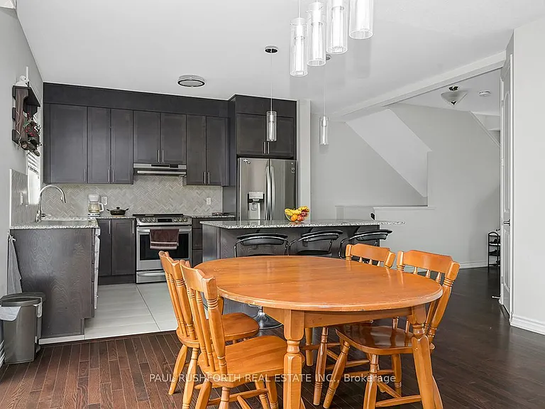 54 Moonbeam St — Photo 6
