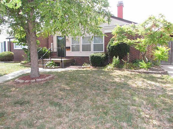 3rd image of 28713 Bohn St