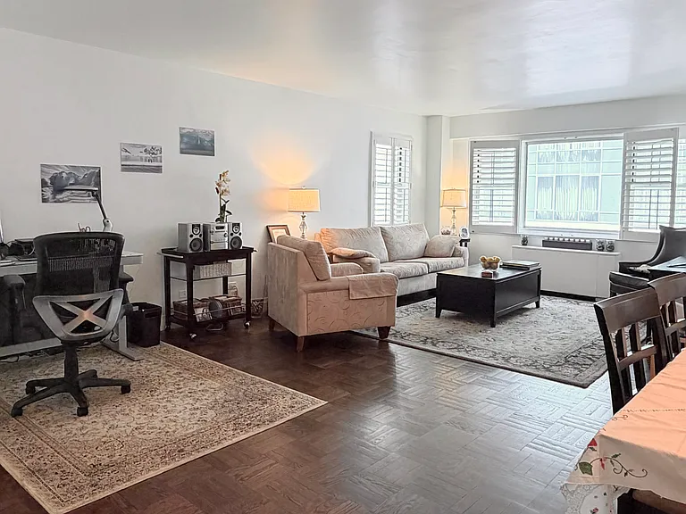100 W 57th St #5N — Photo 3