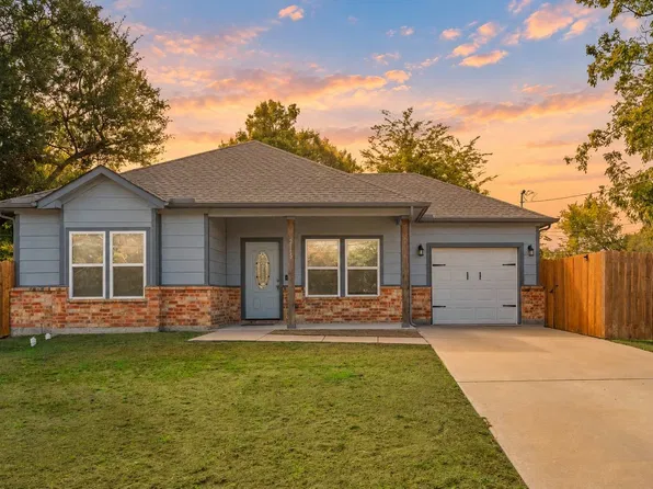 2115 Jones St, Greenville, TX 75401
