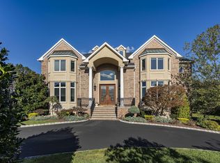 15 Bennett Ct, Marlboro, NJ 07746
