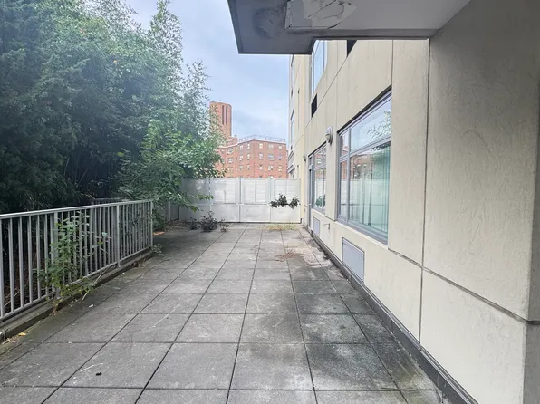 40-22 College Point Boulevard image 24 of 26